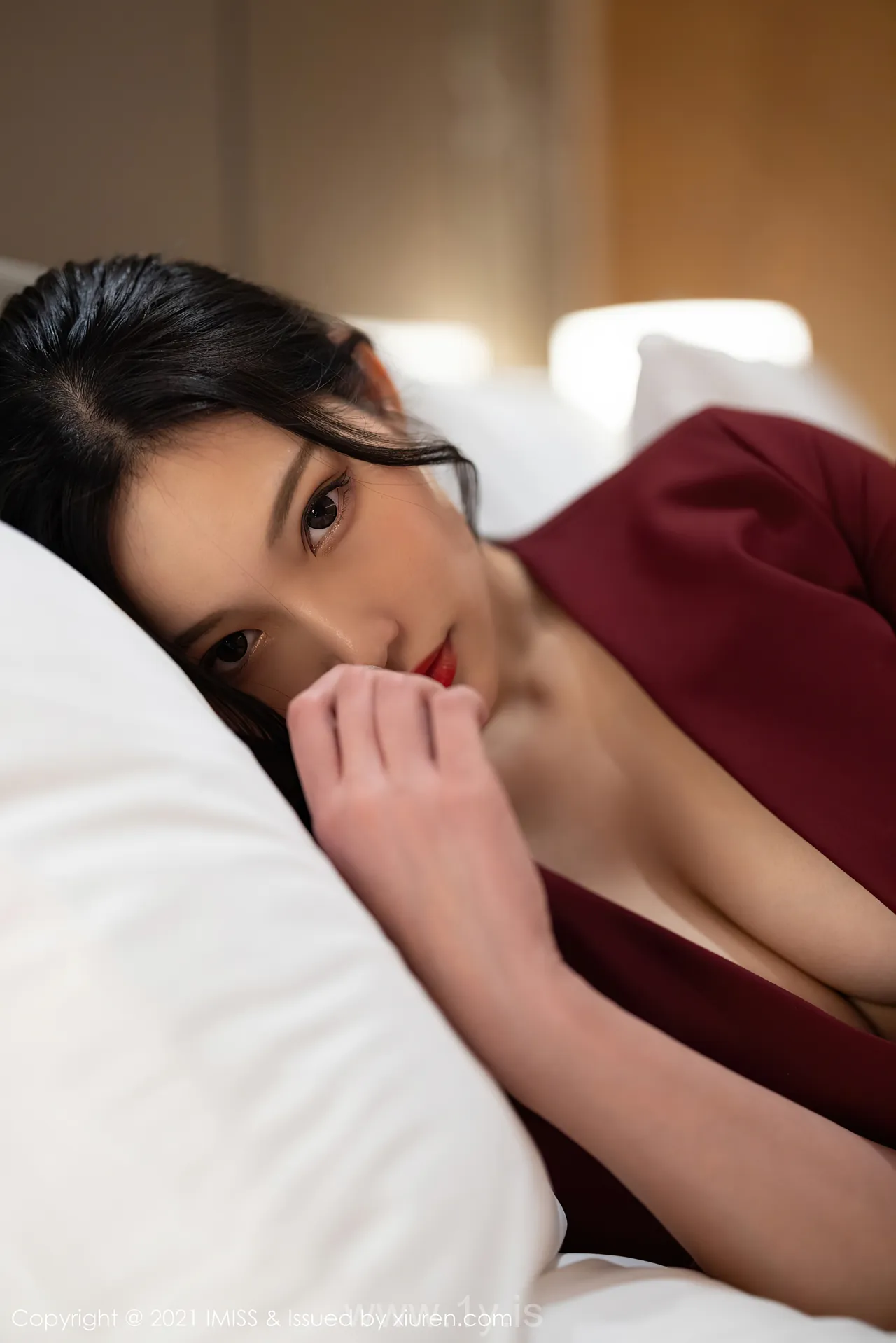 IMISS  NO.598 Good-looking & Classy Chinese Mature Princess 小狐狸Kathryn
