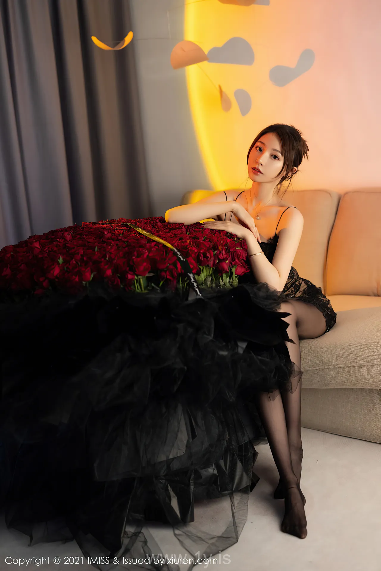 IMISS  NO.621 Good-looking Chinese Belle Lynn刘奕宁