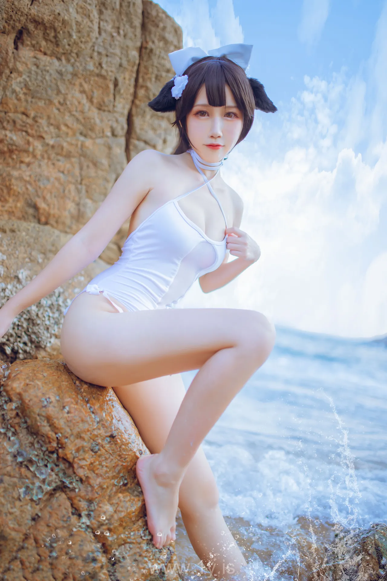 Lishi（抖娘利世） VOL.01 Fancy Chinese Beauty 獒犬海边泳装