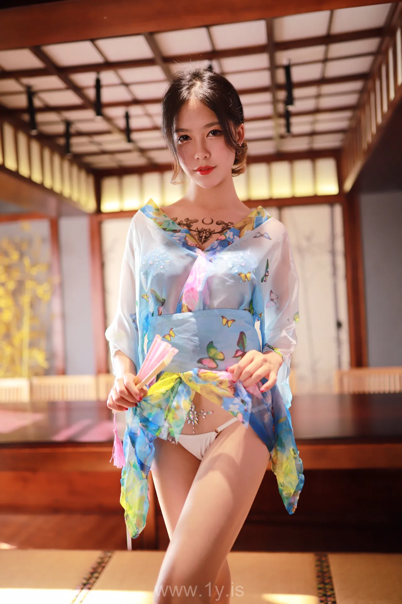 Lishi（抖娘利世） VOL.18 Slim Chinese Peri 水蓝和服