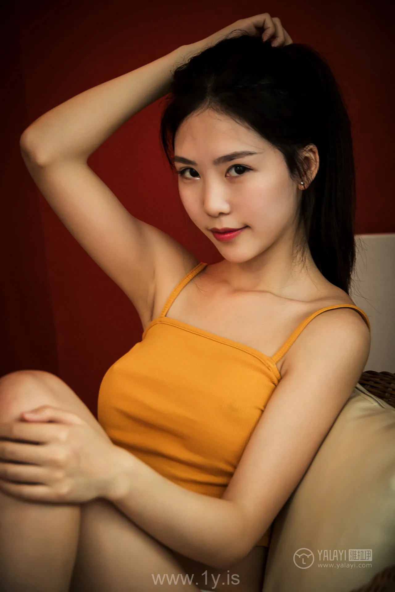 Lishi（抖娘利世） VOL.24 Slender Chinese Babe 鸢私房
