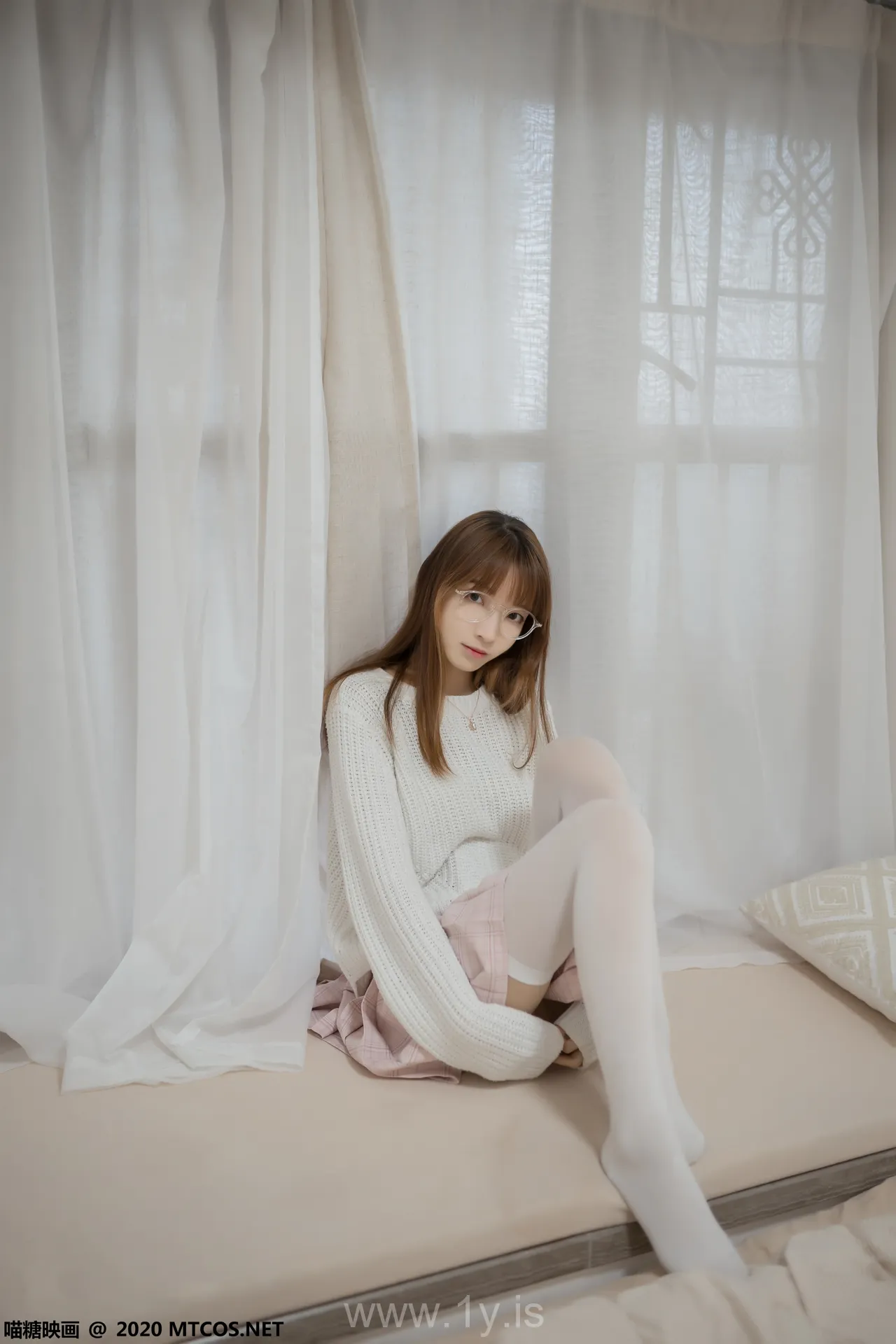 喵糖映画 VOL.077粉格裙的眼睛娘