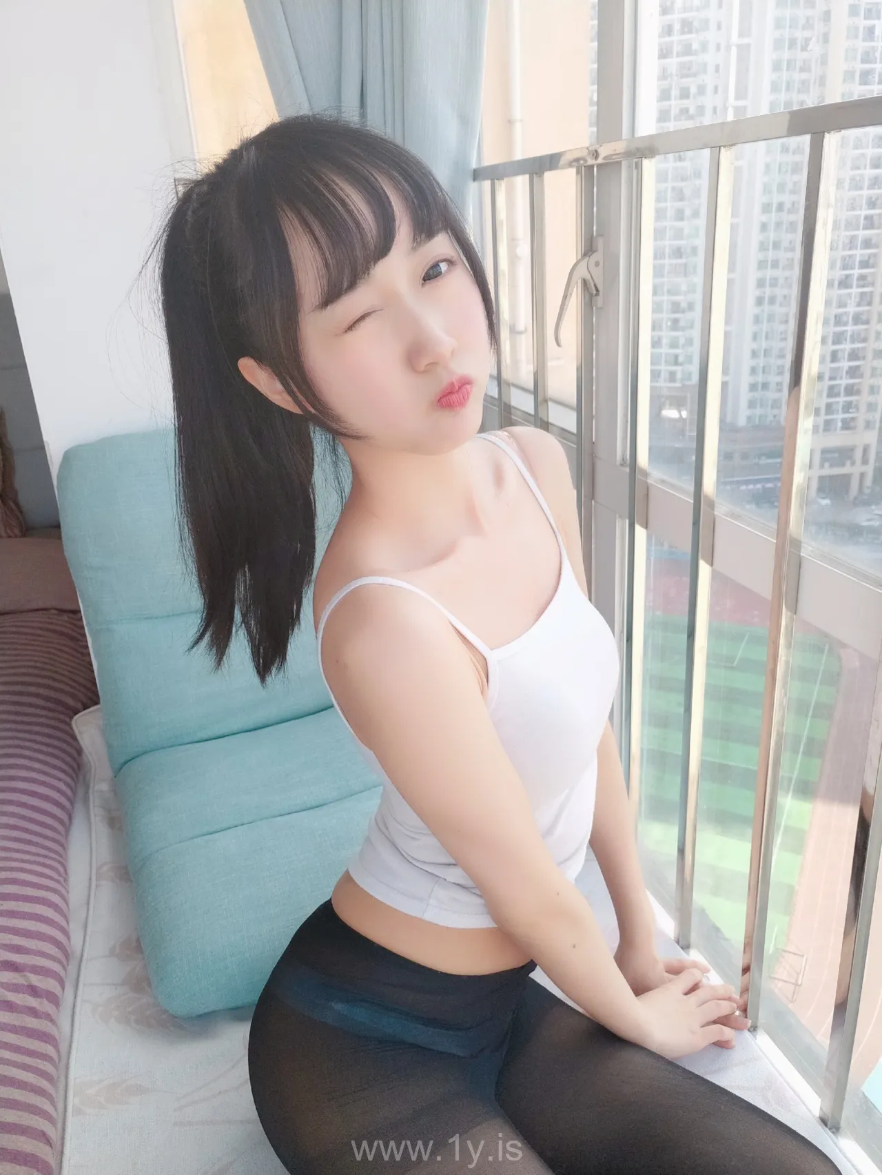 木绵绵OwO全套 VOL.030背心黑丝居家写真