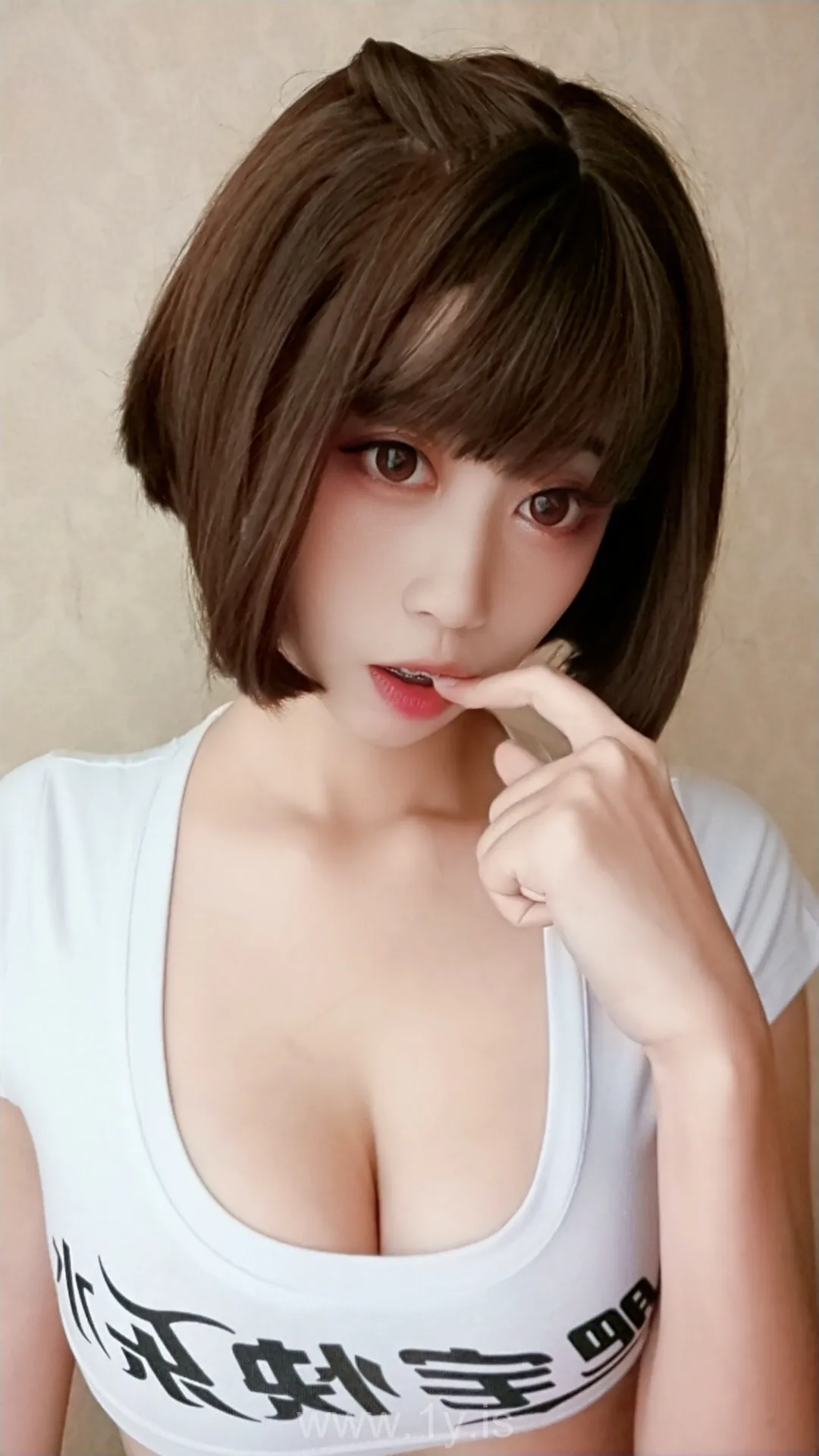 奈汐酱 VOL.08  快乐水 兔女郎