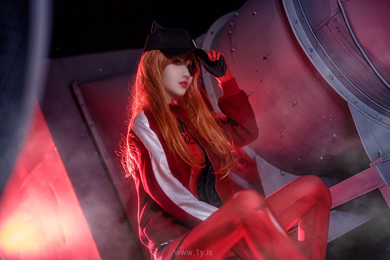 南桃Momoko 明日香战斗服