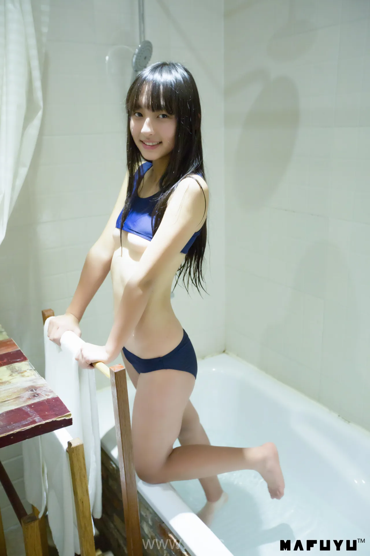 神楽坂真冬 VOL.001分体死库水