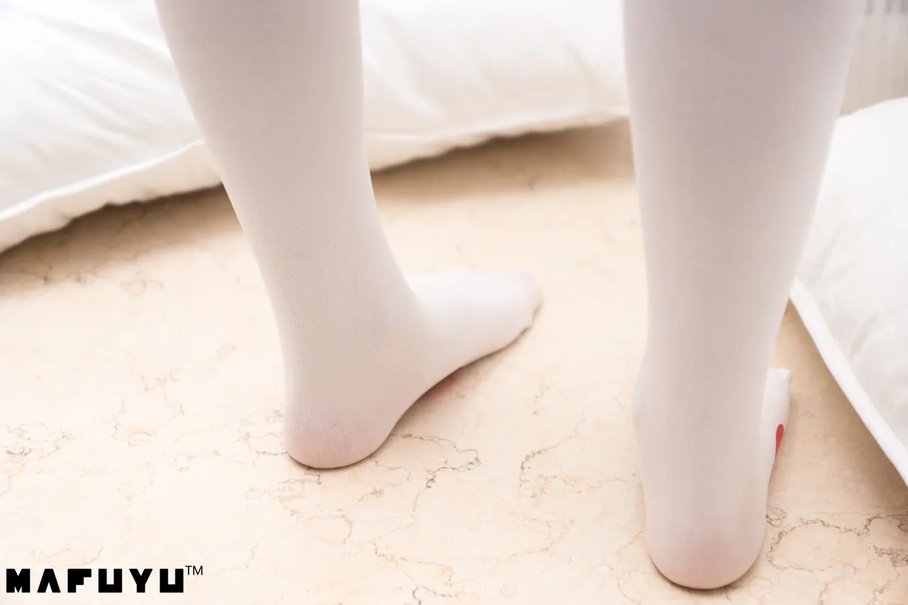 神楽坂真冬 VOL.020猫爪白丝系列