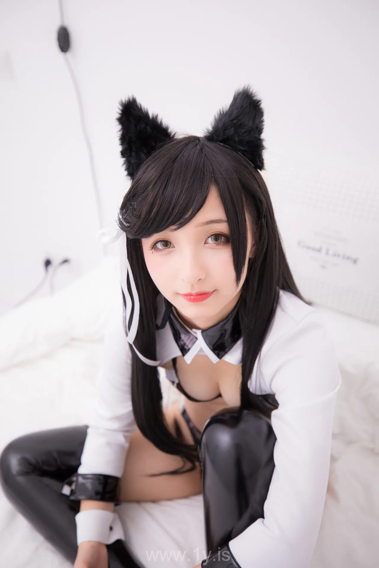 神楽坂真冬 VOL.040ATAGO-LATEXVER胶袜