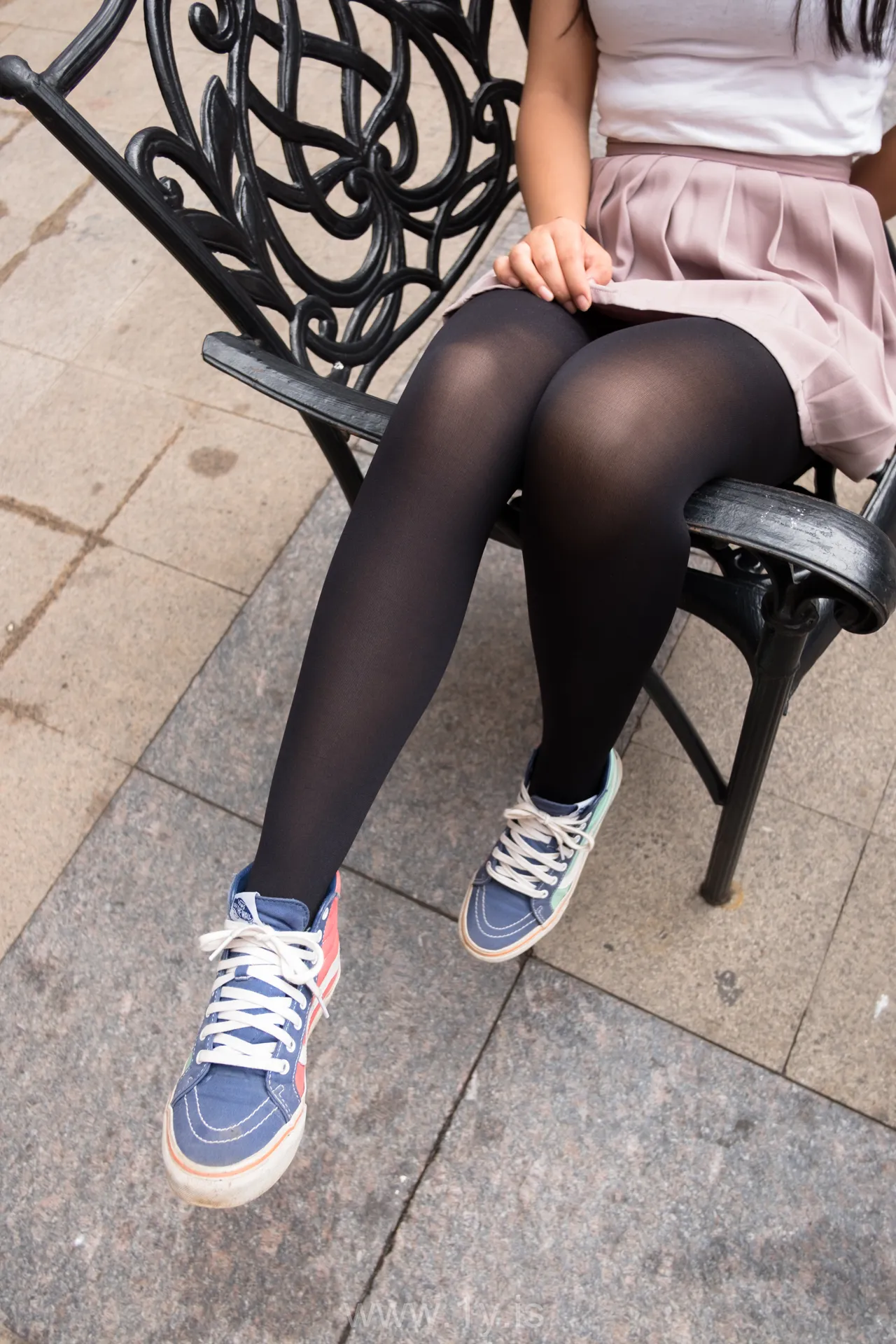 森萝财团 BETA-002 黑丝运动风