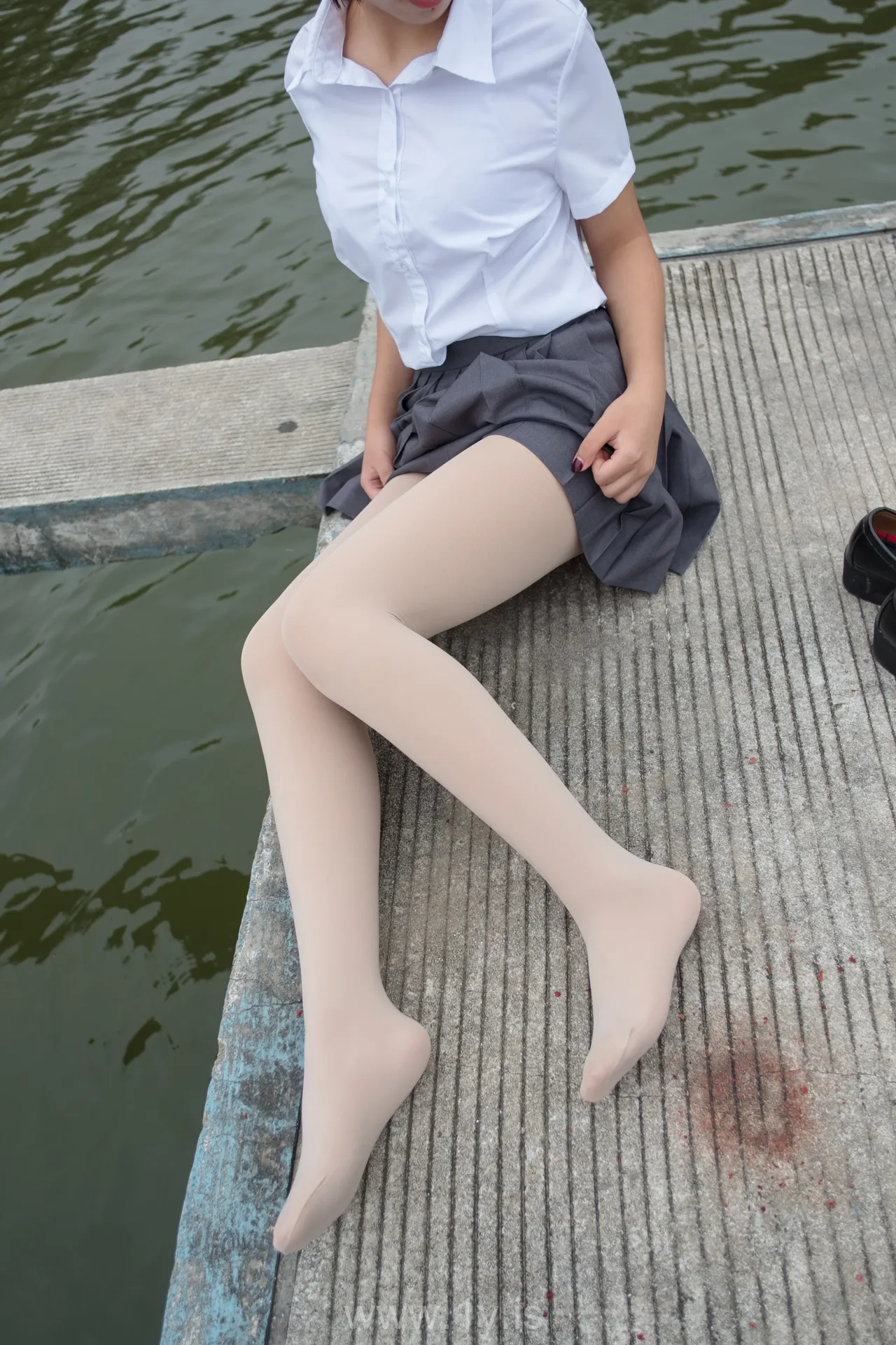 森萝财团 BETA-005 女生的白衬衣诱惑