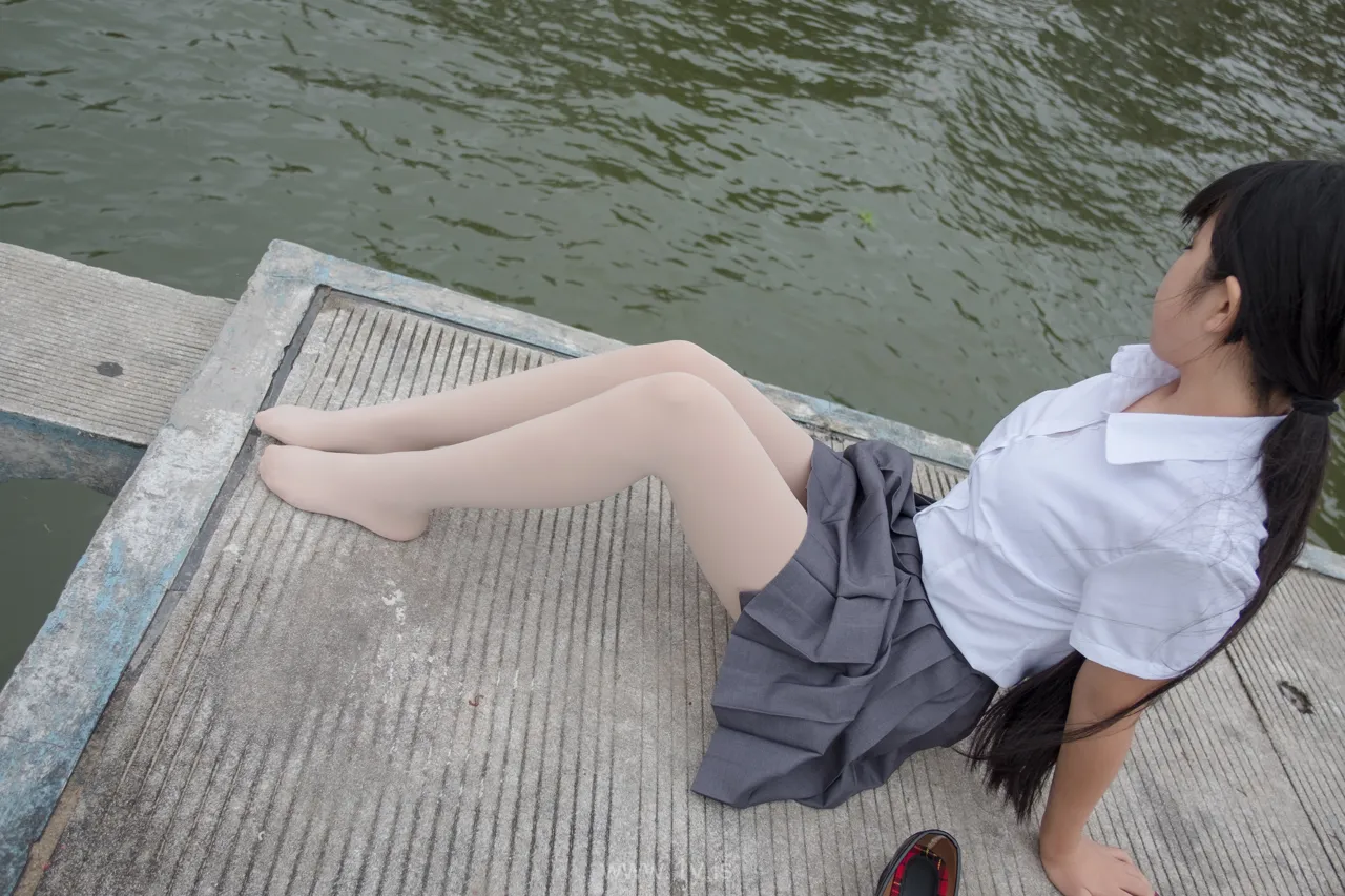 森萝财团 BETA-005 女生的白衬衣诱惑
