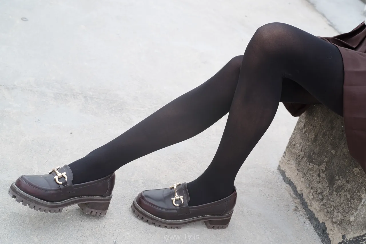 森萝财团 BETA-006 黑丝白丝外拍