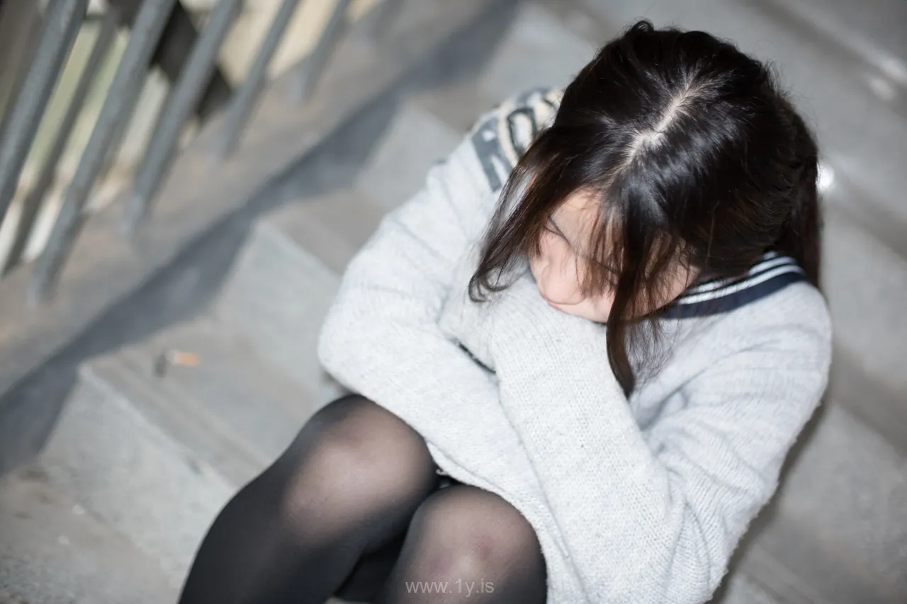 森萝财团 BETA-007 楼梯间的黑丝小妹