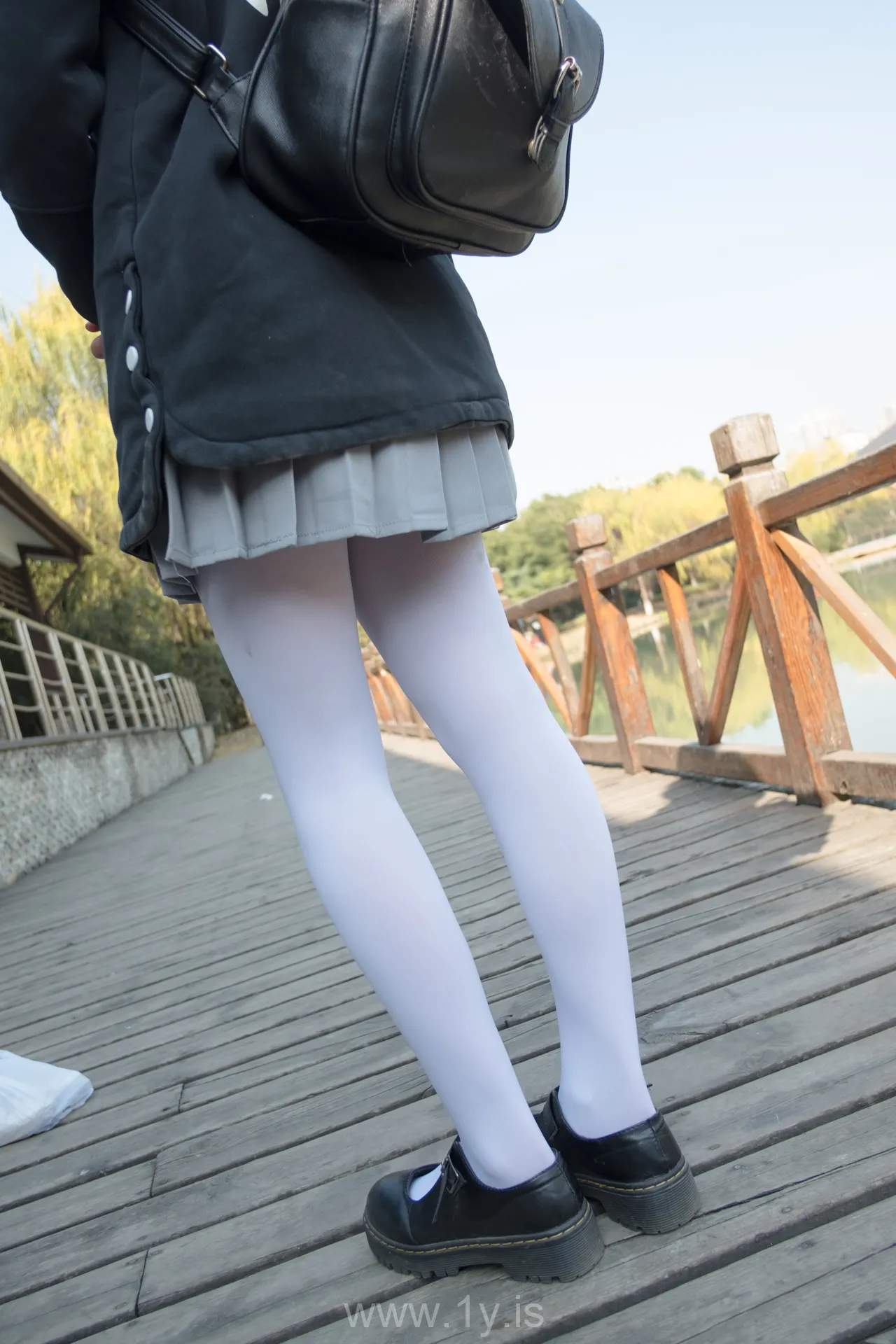 森萝财团 BETA-012 户外丝足秀