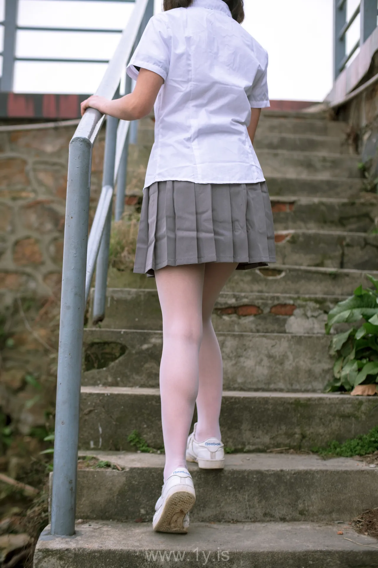 森萝财团 BETA-014 学生妹的外拍写真