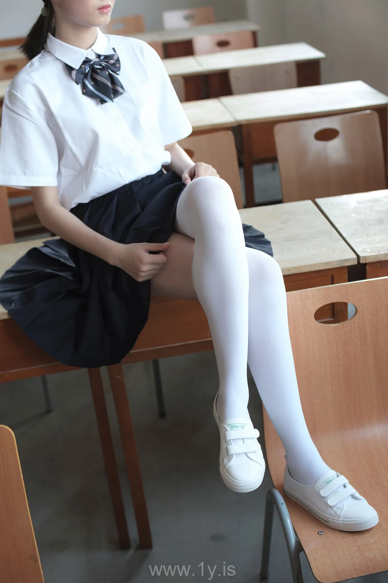 森萝财团 BETA-022 教室里的JK白丝少女