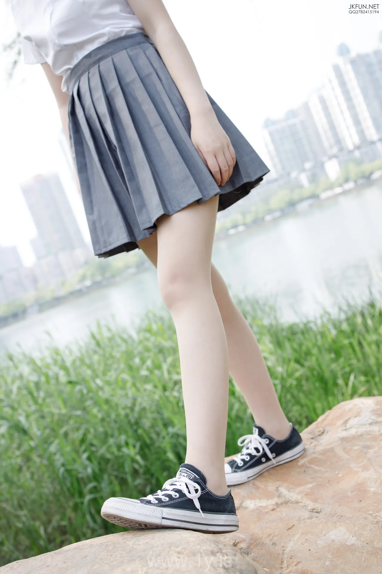 森萝财团 JKFUN-005 卉子10D肉丝