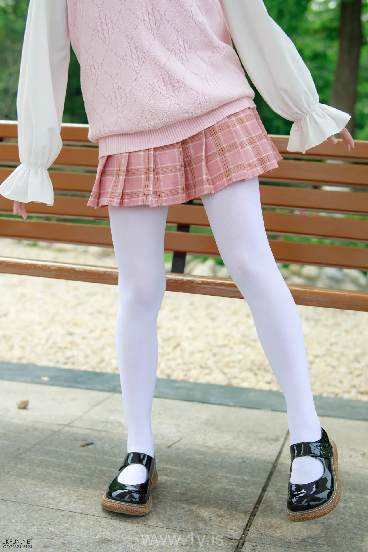 森萝财团 JKFUN-007 默陌80D白丝