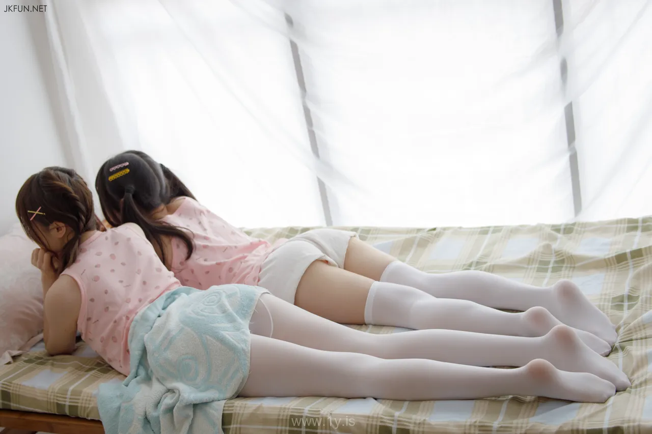 森萝财团 JKFUN-015 默陌+AIKA-甜心闺蜜白丝