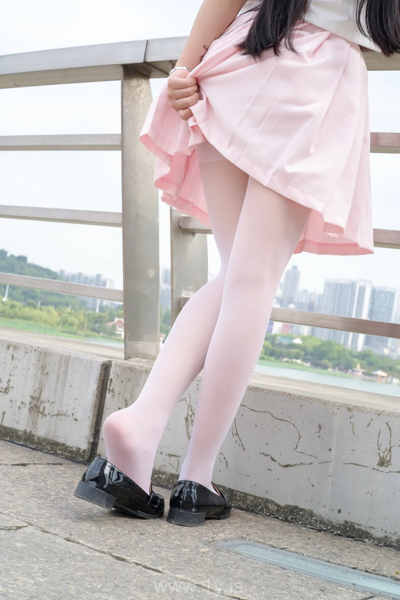 森萝财团 R15-033 粉红卡哇伊