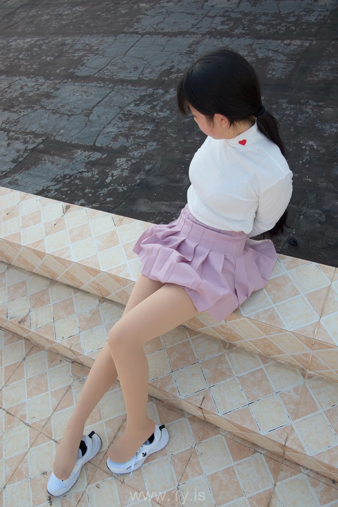 森萝财团 R15-038 肉丝大胸妹