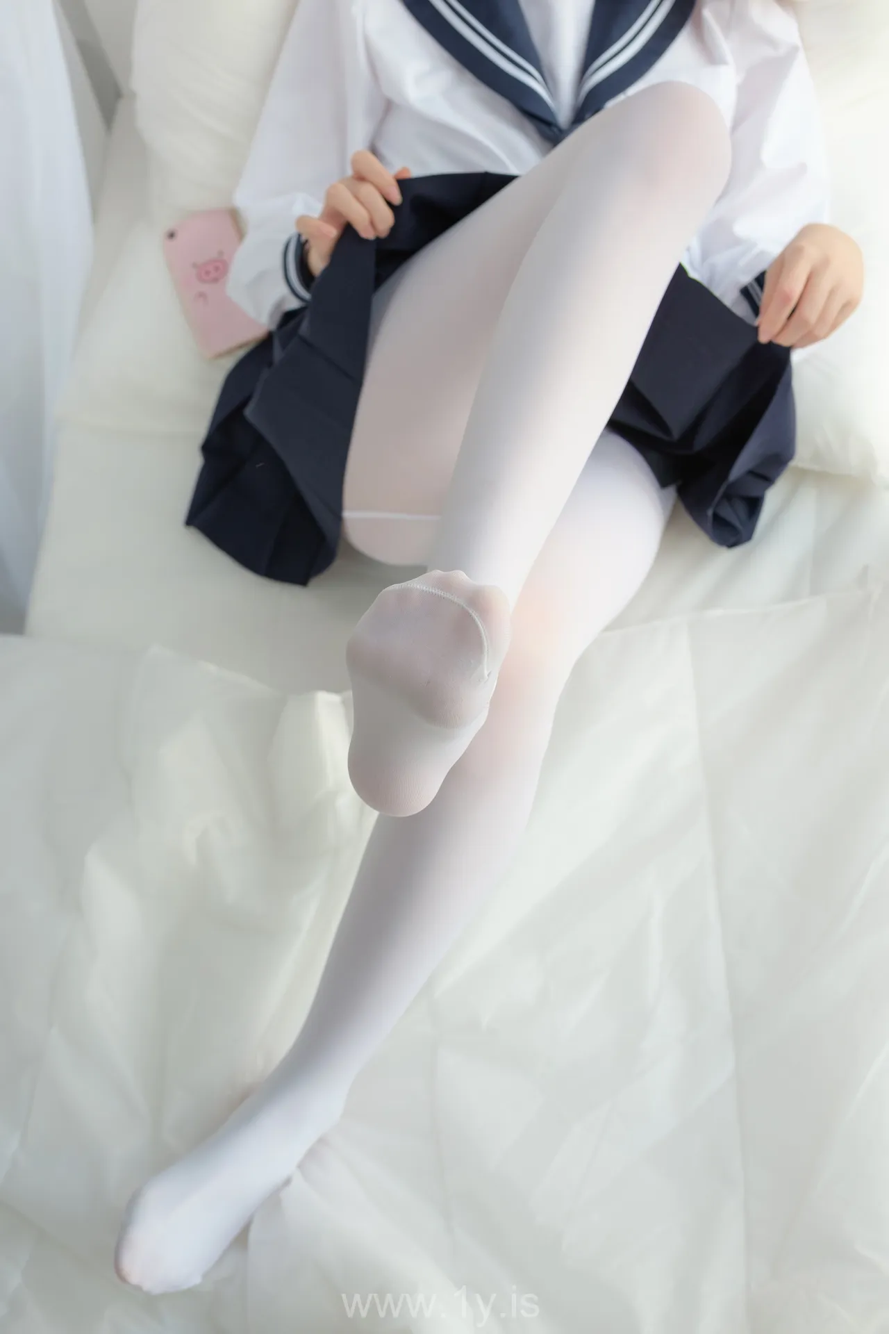 森萝财团 SSR-002 白丝水手服