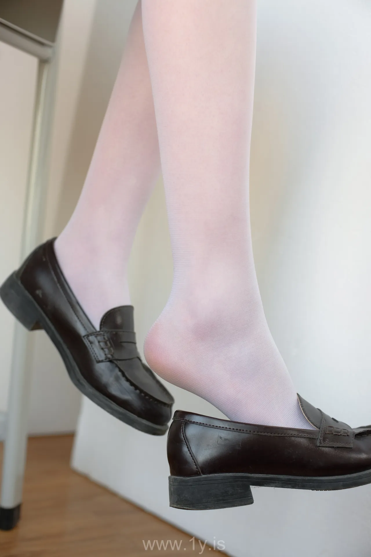 森萝财团 X-010 SSR JK校服白丝