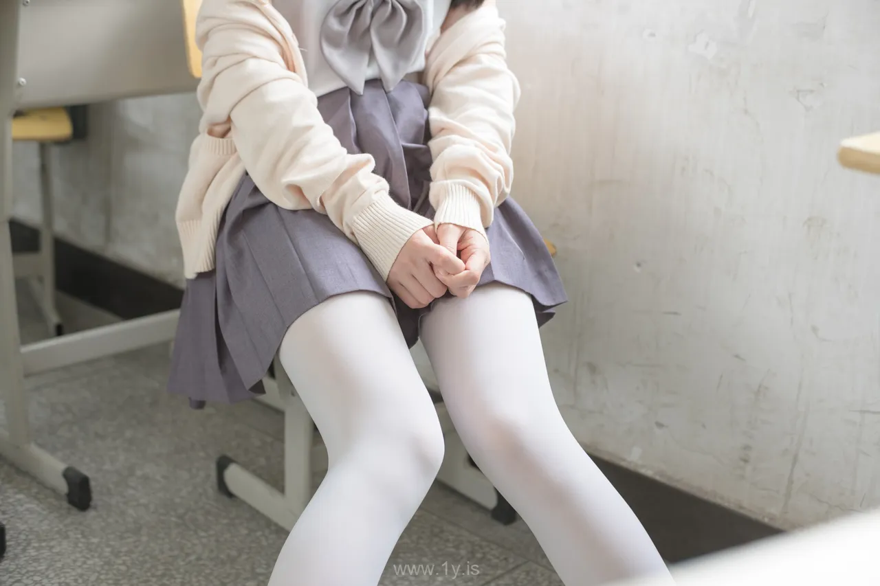 森萝财团 X-017 JK校服白丝