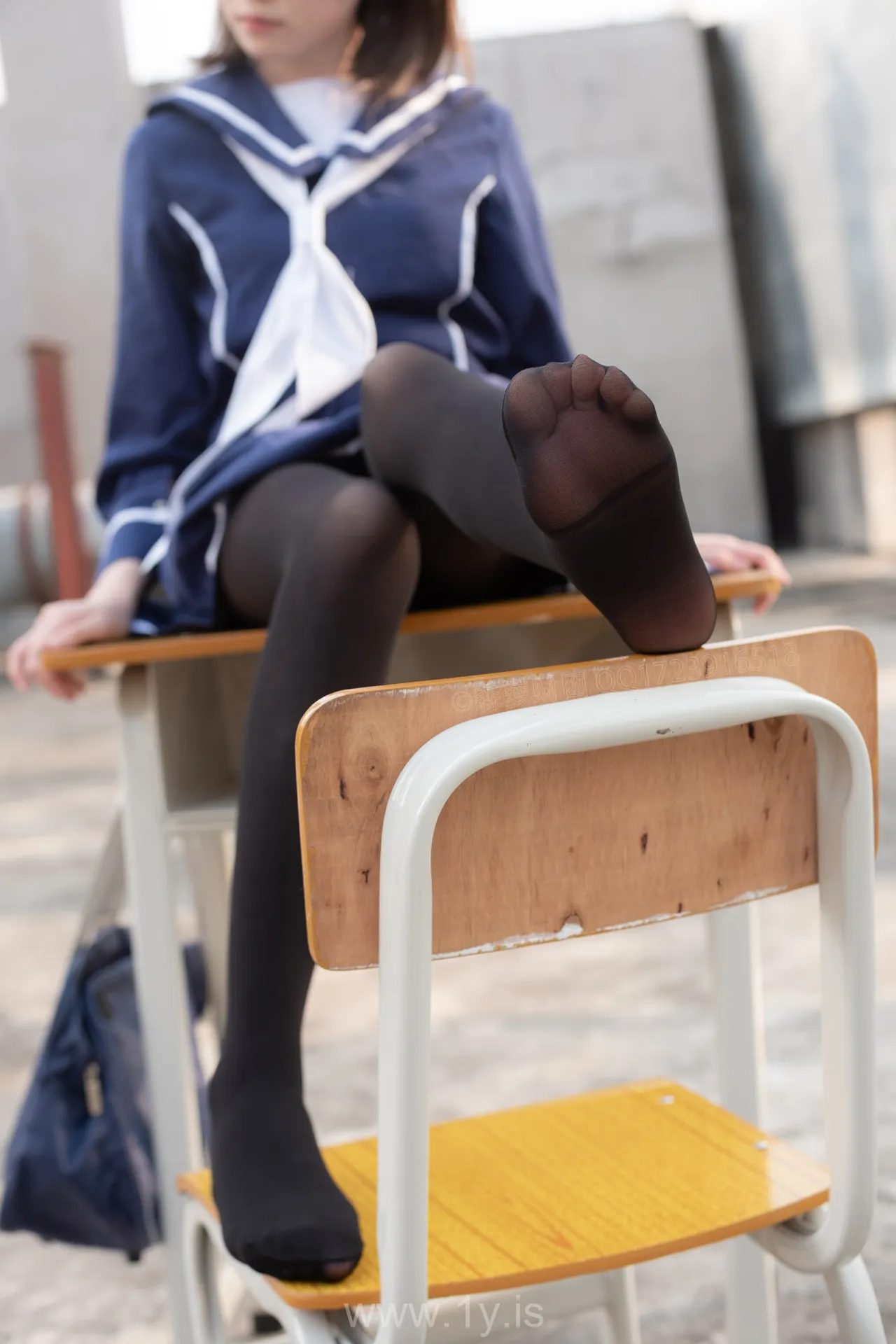 森萝财团 X-043 天台黑丝水手服