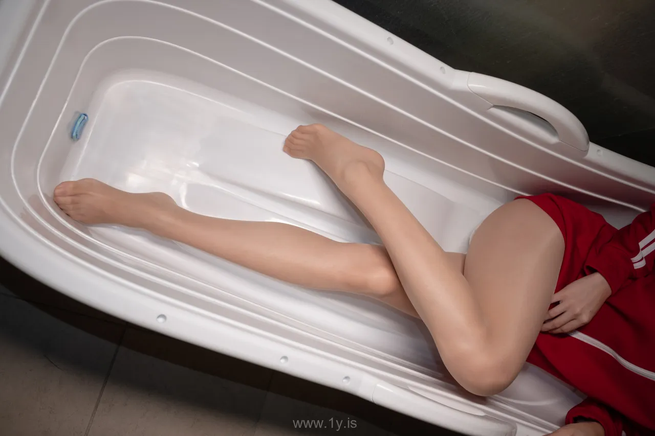 森萝财团 X-044 红衣少女浴缸玩肉丝
