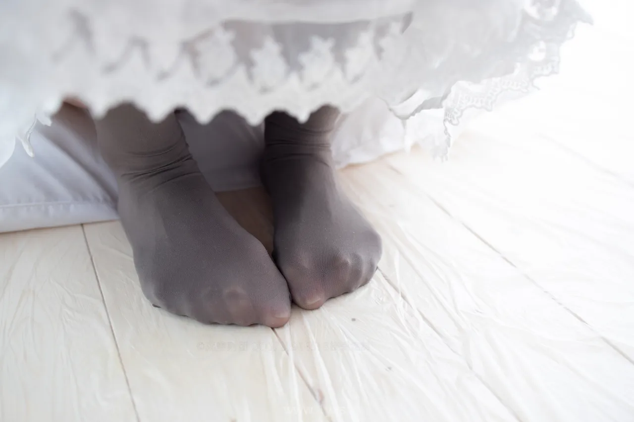 森萝财团 X-054 80D灰丝踩物