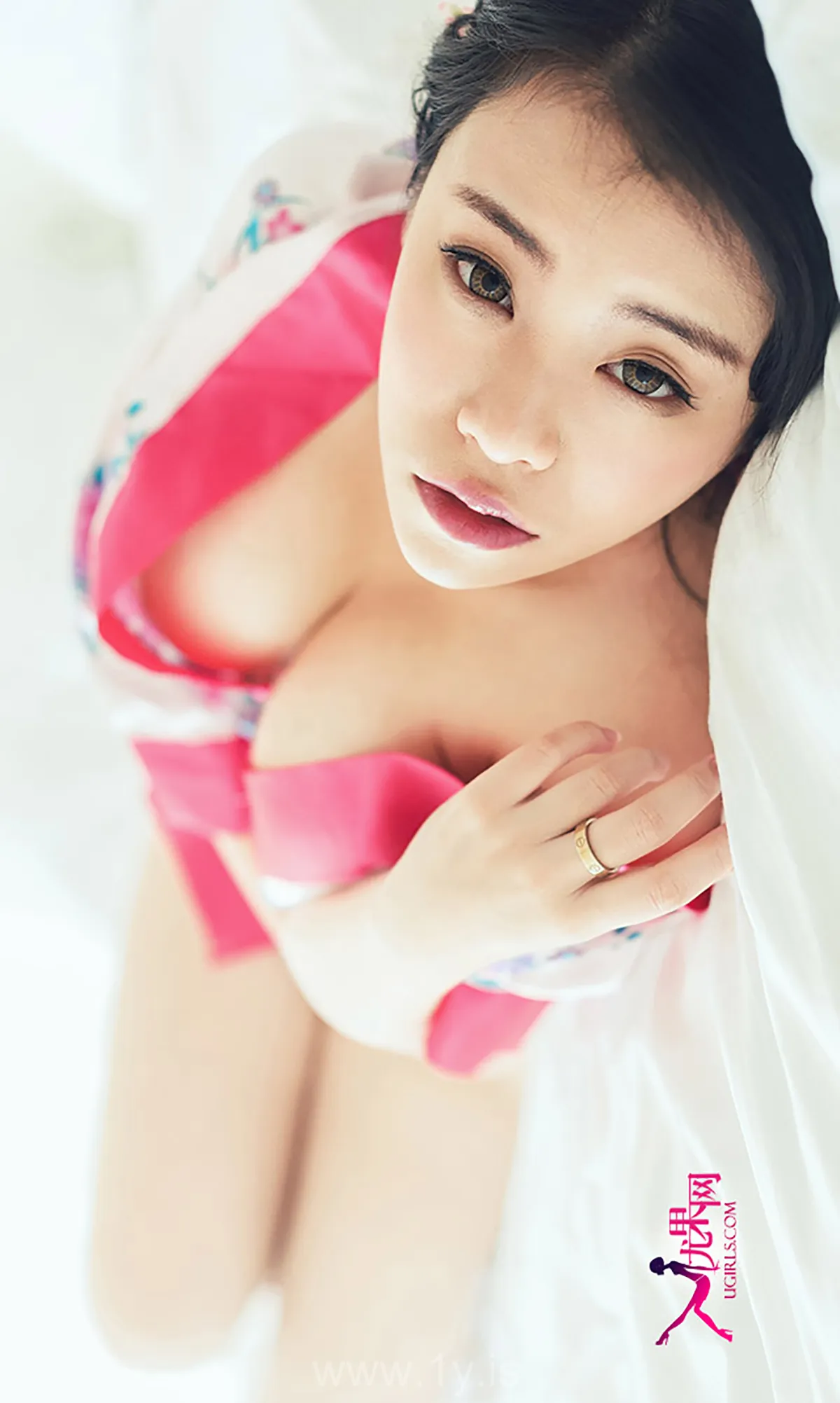 UGIRLS NO.085 Sexy Chinese Belle 季节loveseason