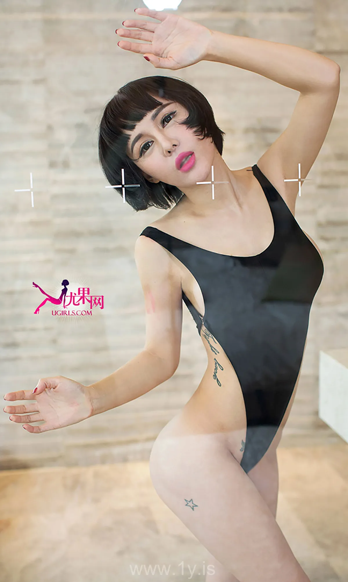 UGIRLS NO.088 Charming Chinese Jade 叶籽亿波涛汹涌狂野诱惑