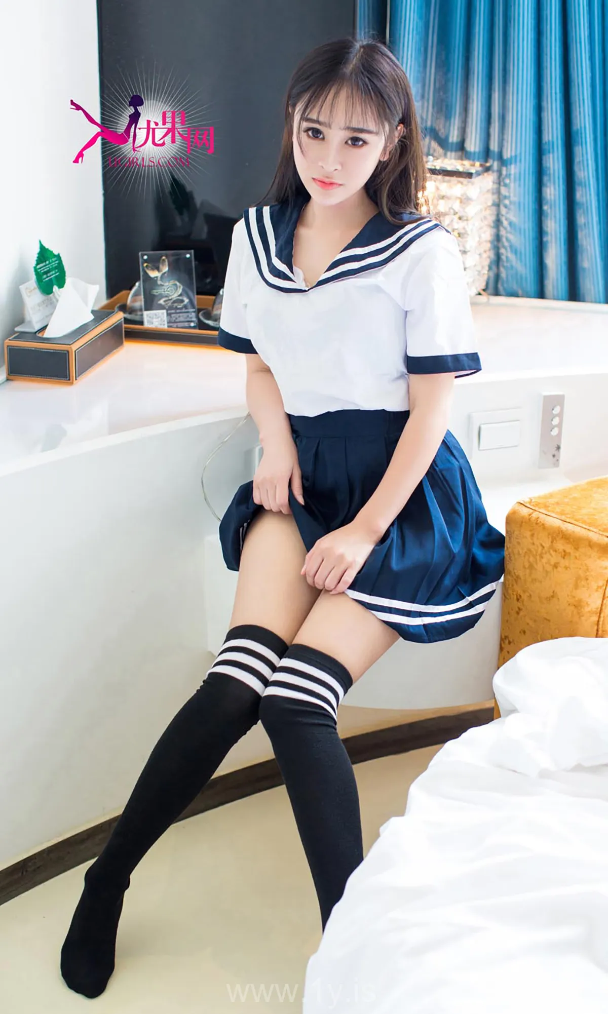 UGIRLS NO.111 Lovely & Charming Chinese Peri 萱萱有光的女孩