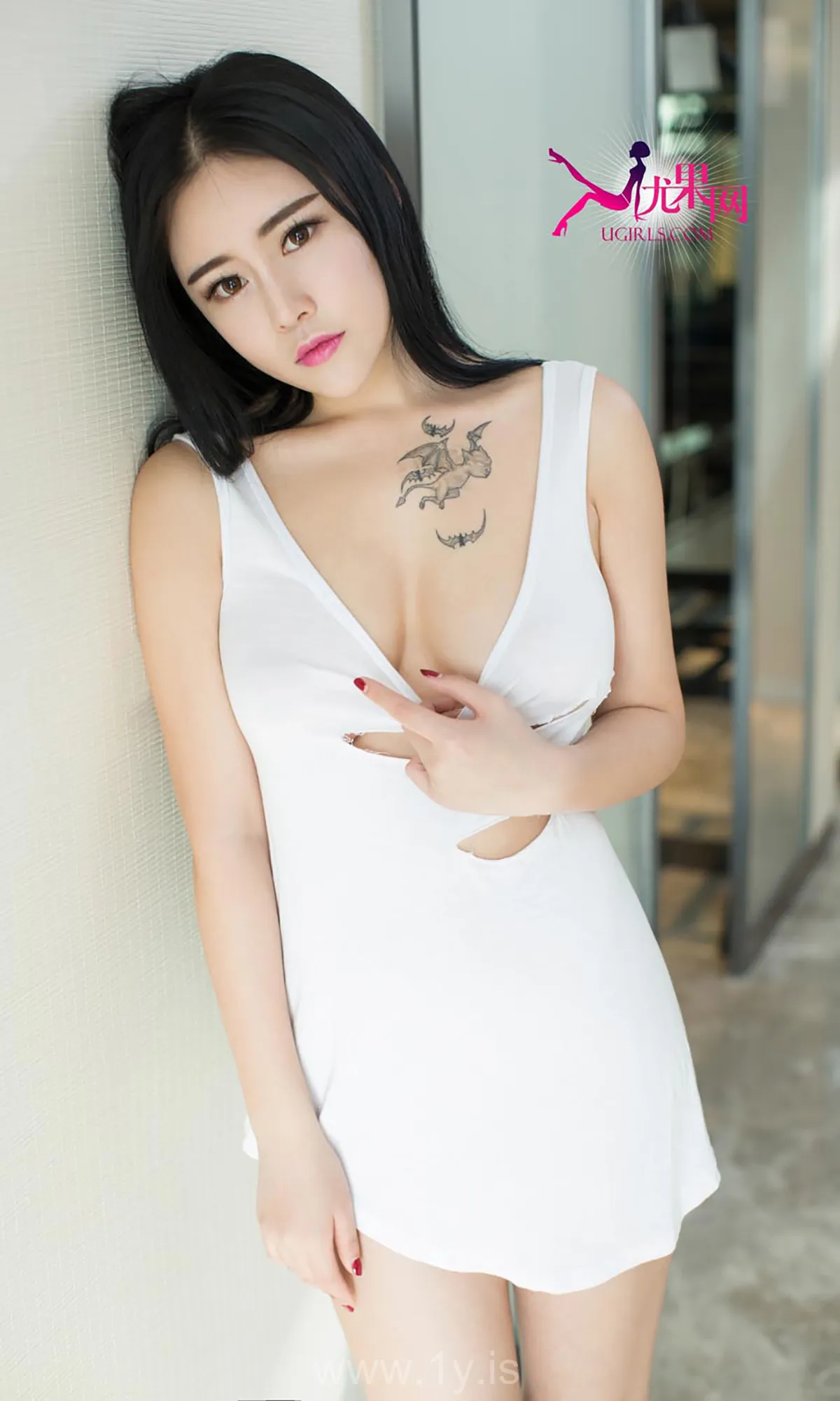 UGIRLS NO.124 Classy Chinese Peri 梦瑶窒息de妩媚