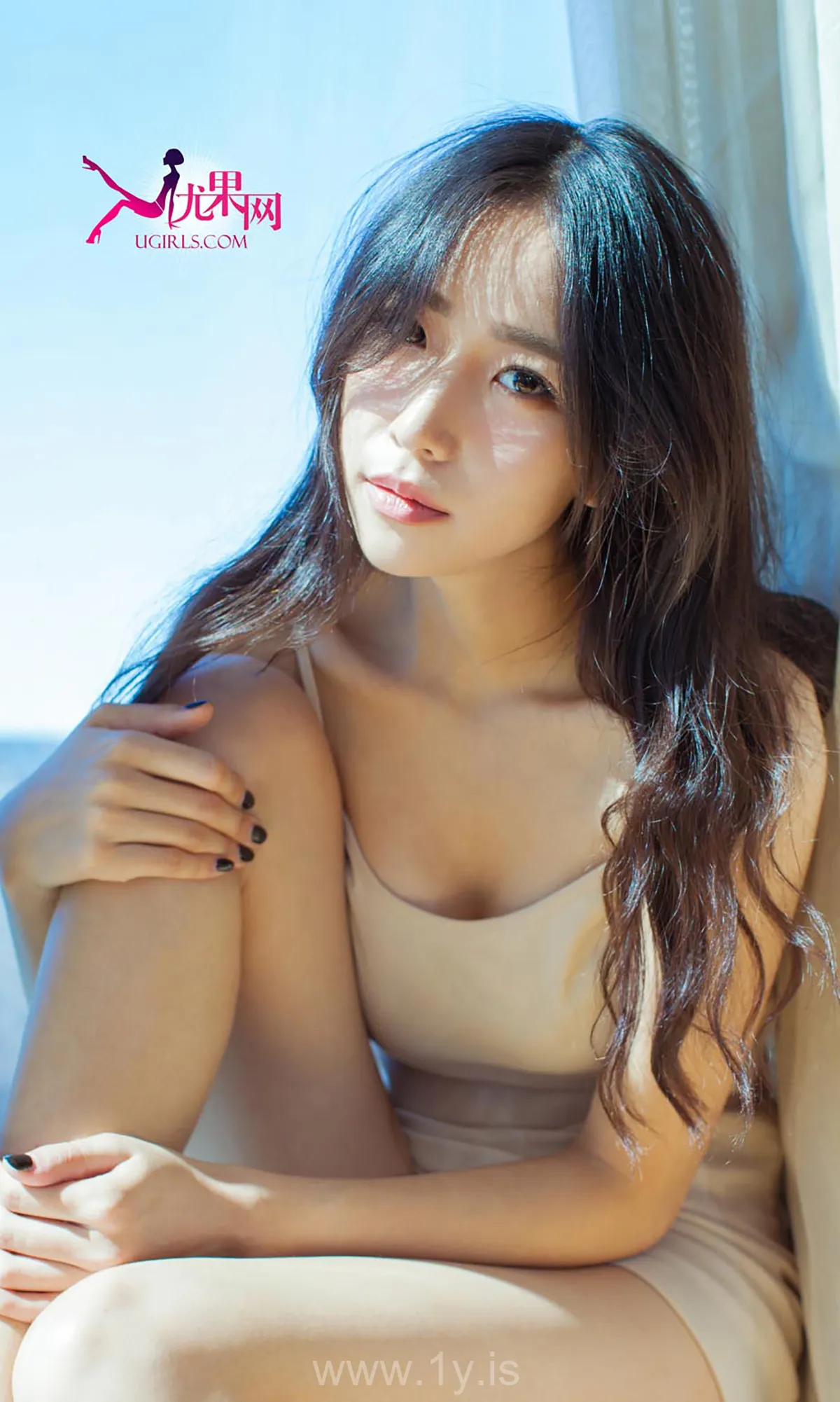 UGIRLS NO.138 Appealing & Slender Chinese Peri 张辛苑天然去雕饰