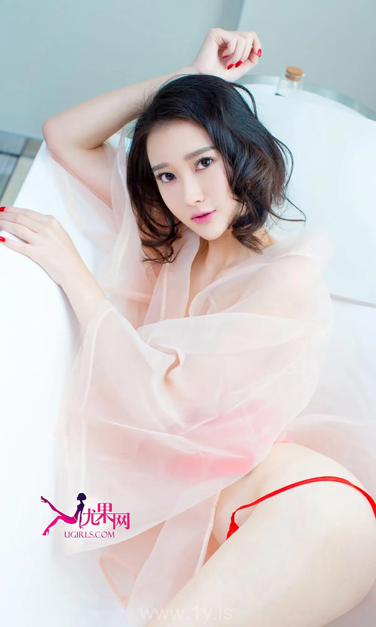 UGIRLS NO.151 Good-looking & Elegant Chinese Mature Princess 潇潇