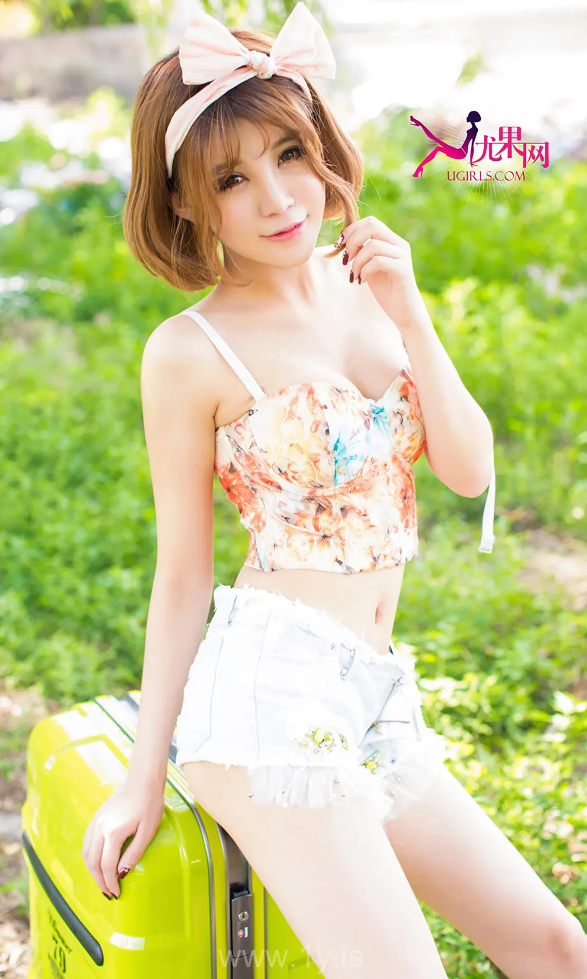 UGIRLS NO.197 Good-looking & Hot Chinese Beauty Alin