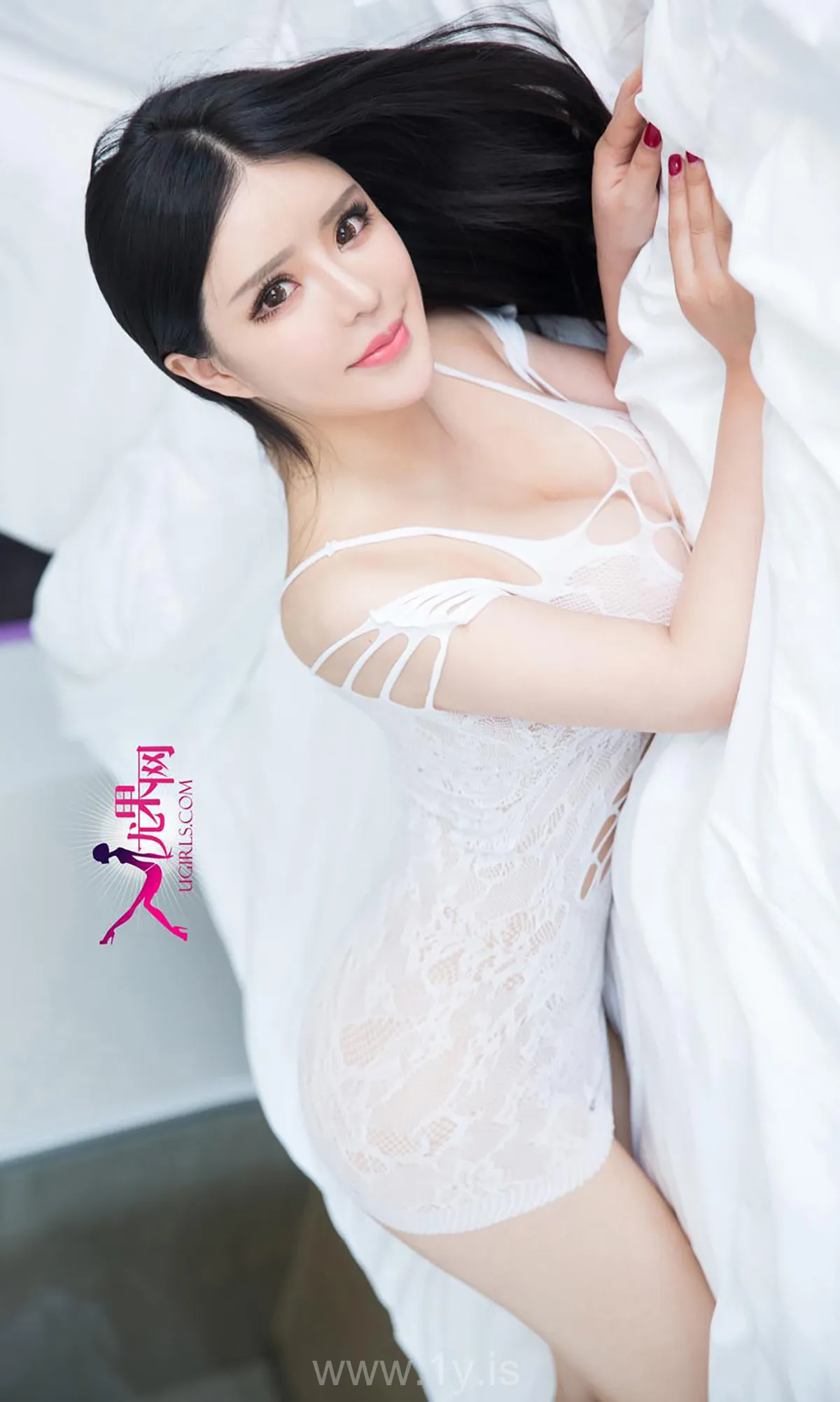 UGIRLS NO.290 Appealing Chinese Babe 霓梓心甜蜜不是负担