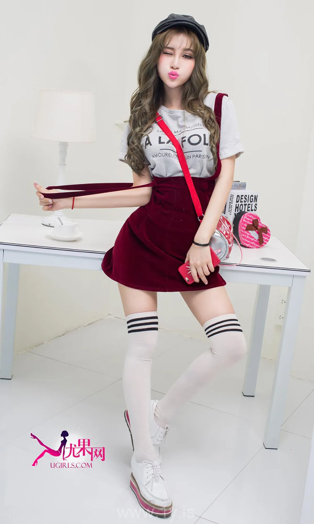 UGIRLS NO.338 Quiet Chinese Peri 啦啦baby芭比lala