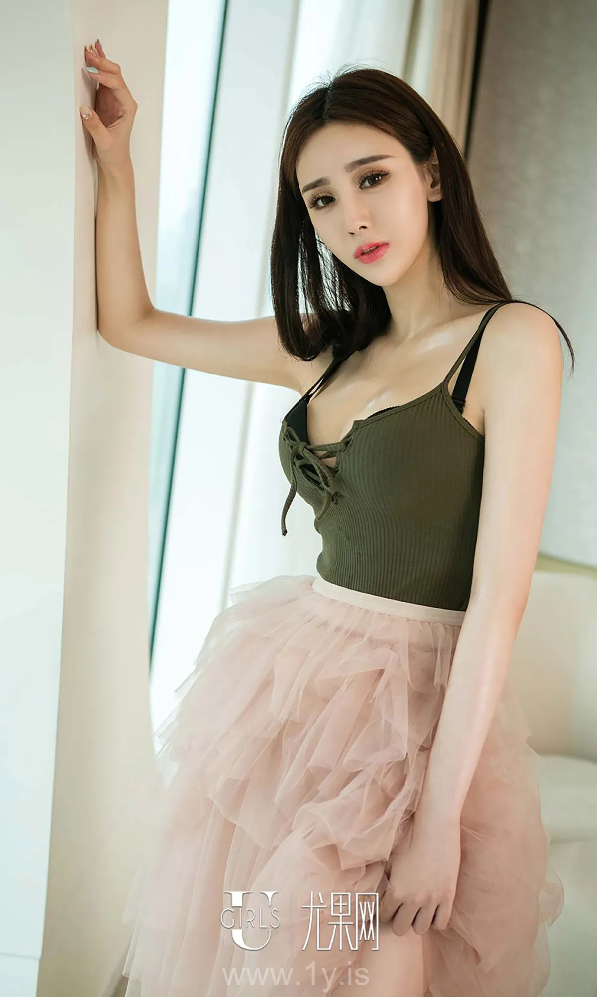 UGIRLS NO.375 Graceful & Well-developed Chinese Women 于思琪2