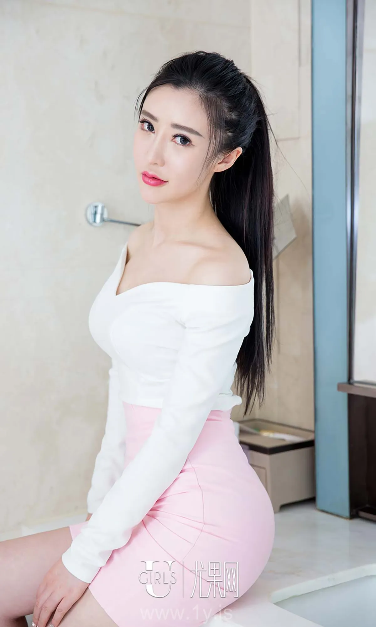 UGIRLS NO.392 Decent Chinese Girl 佟蔓Ⅲ