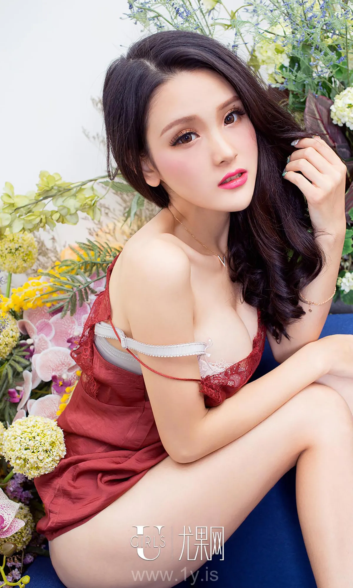UGIRLS NO.404 Breathtaking Chinese Women 吕诗茗