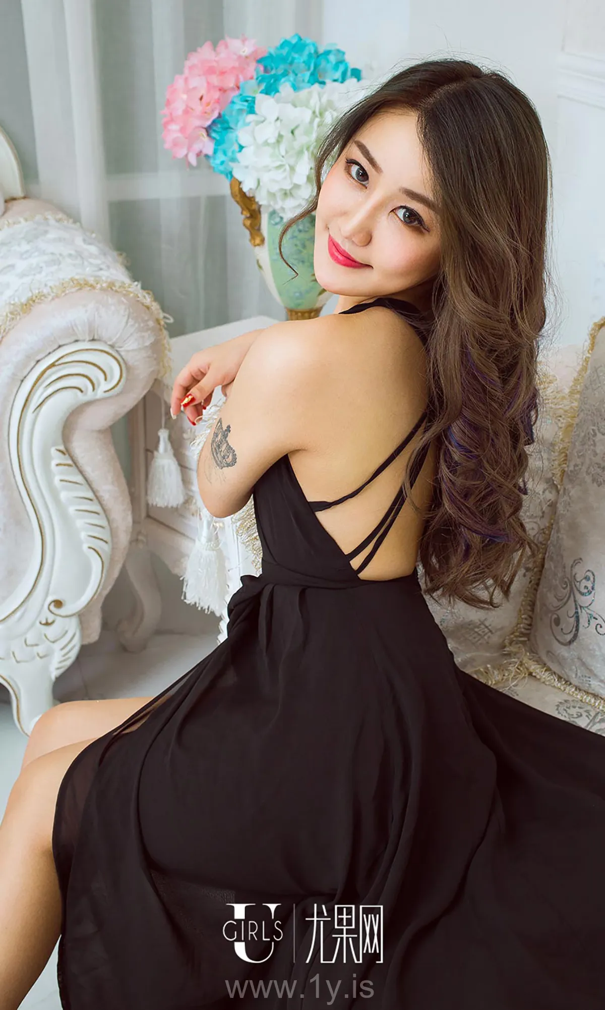 UGIRLS NO.423 Graceful & Fancy Chinese Teen 小苍