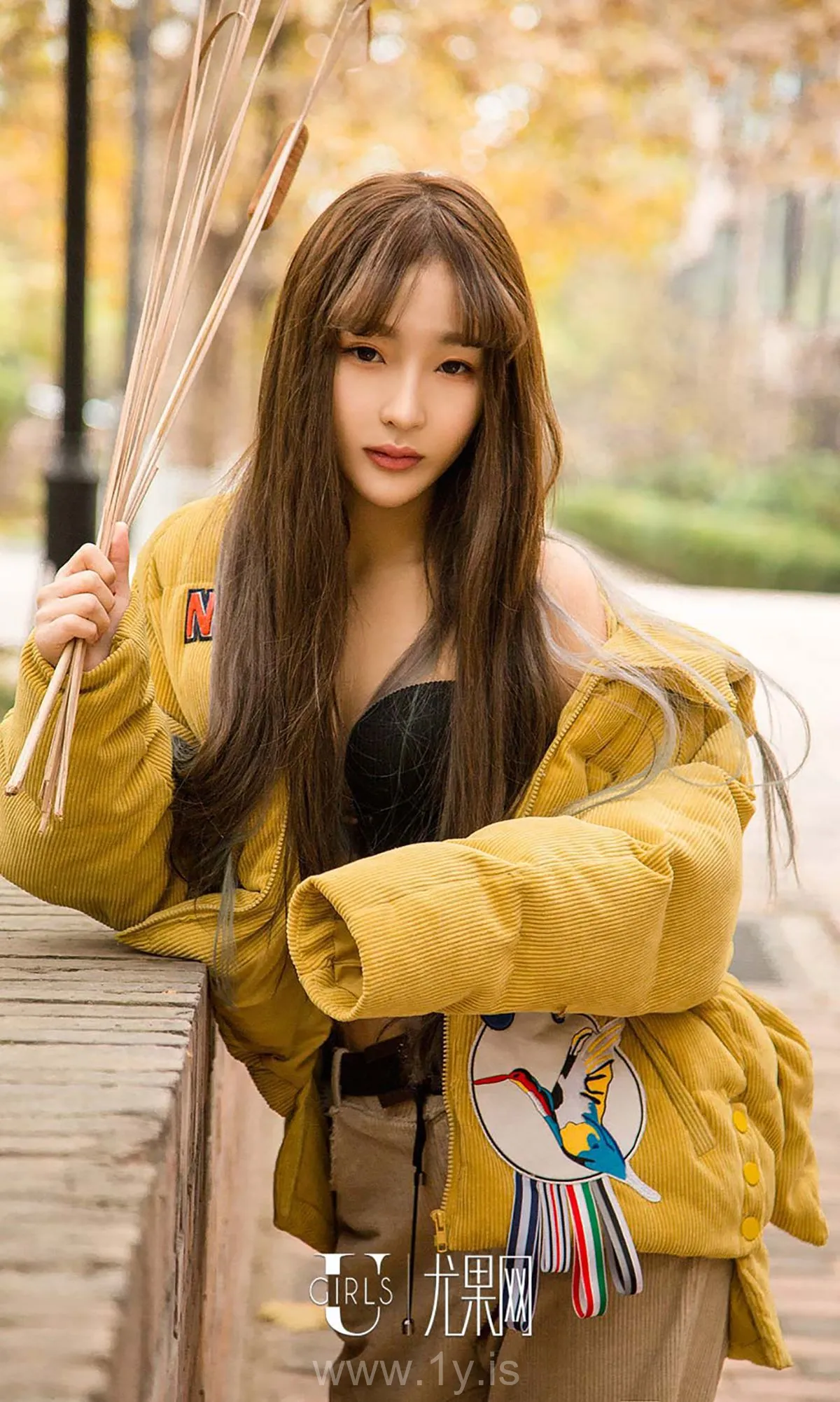 UGIRLS NO.565 Lively Chinese Homebody Girl 含含《含苞待放》