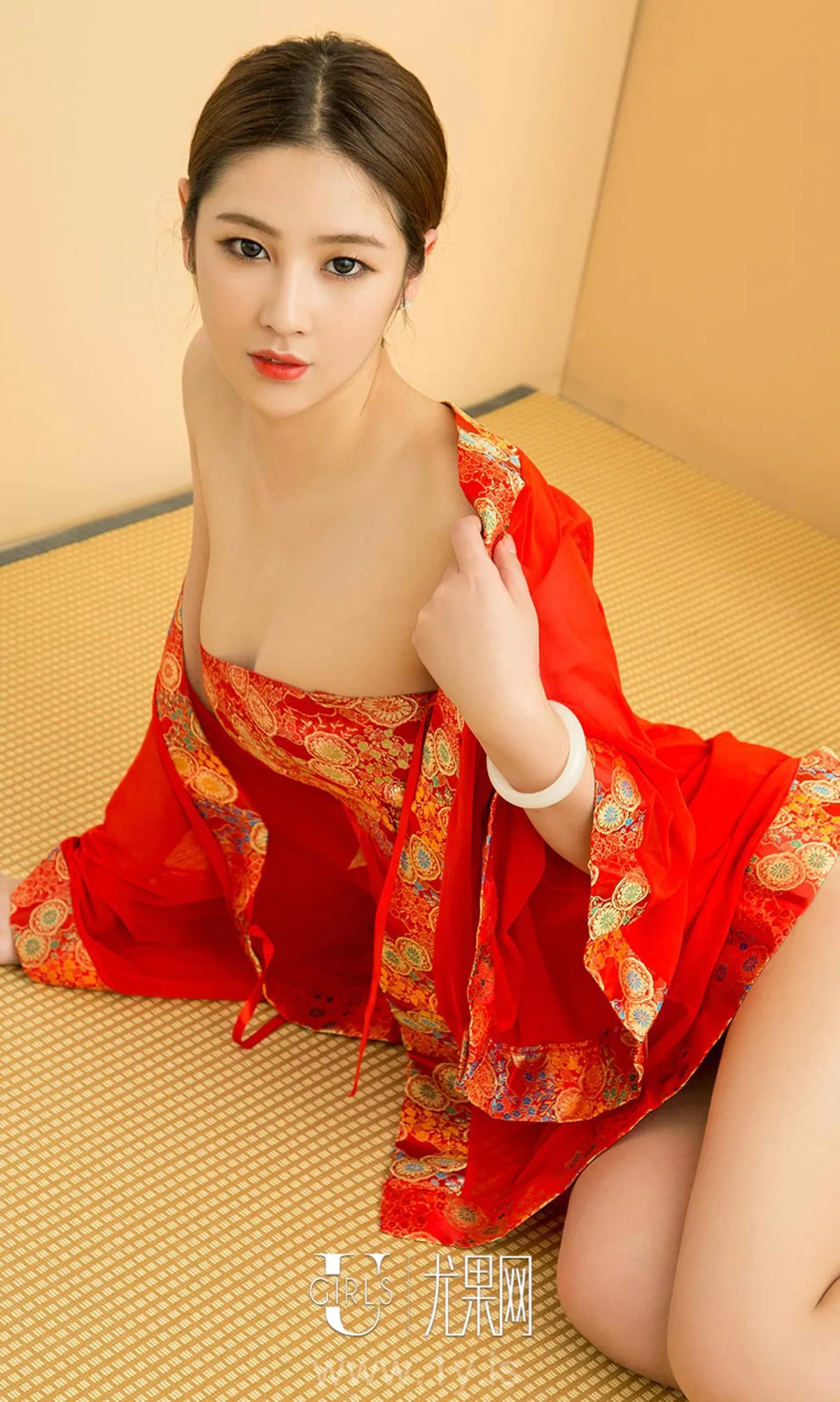 UGIRLS NO.637 Elegant Chinese Beauty 果香四溢