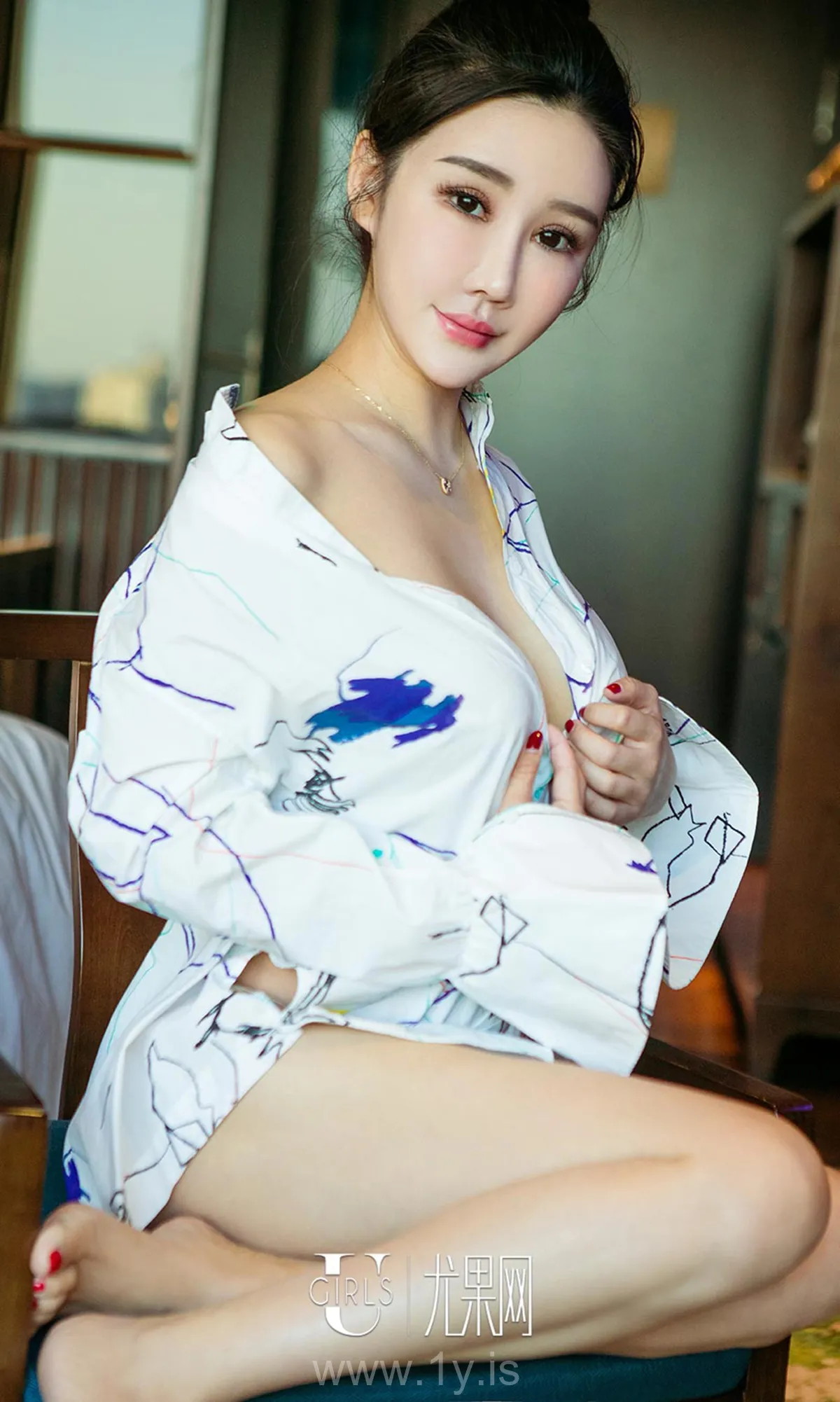 UGIRLS NO.642 Delightful & Sexy Chinese Hottie 赫连露娜