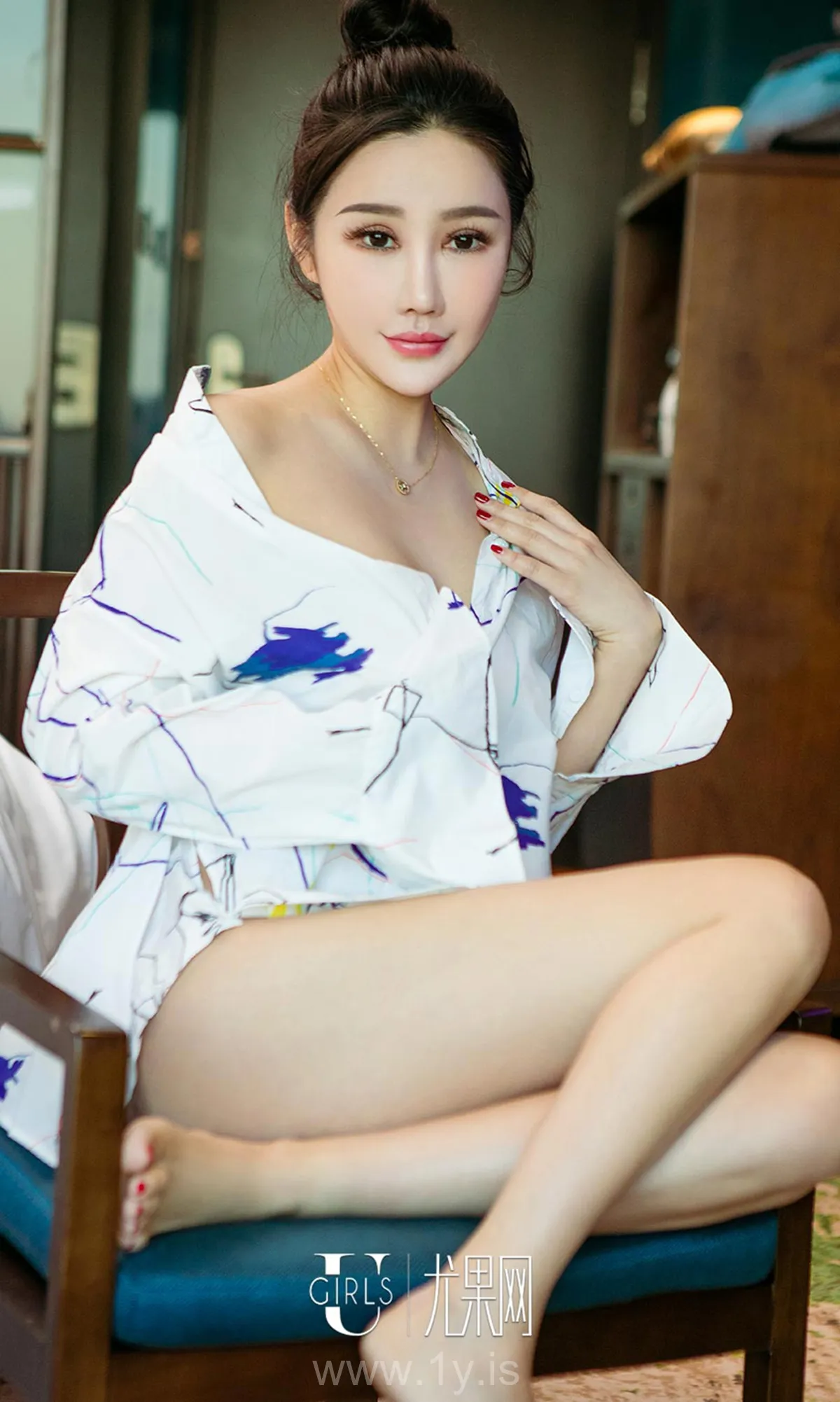 UGIRLS NO.642 Delightful & Sexy Chinese Hottie 赫连露娜