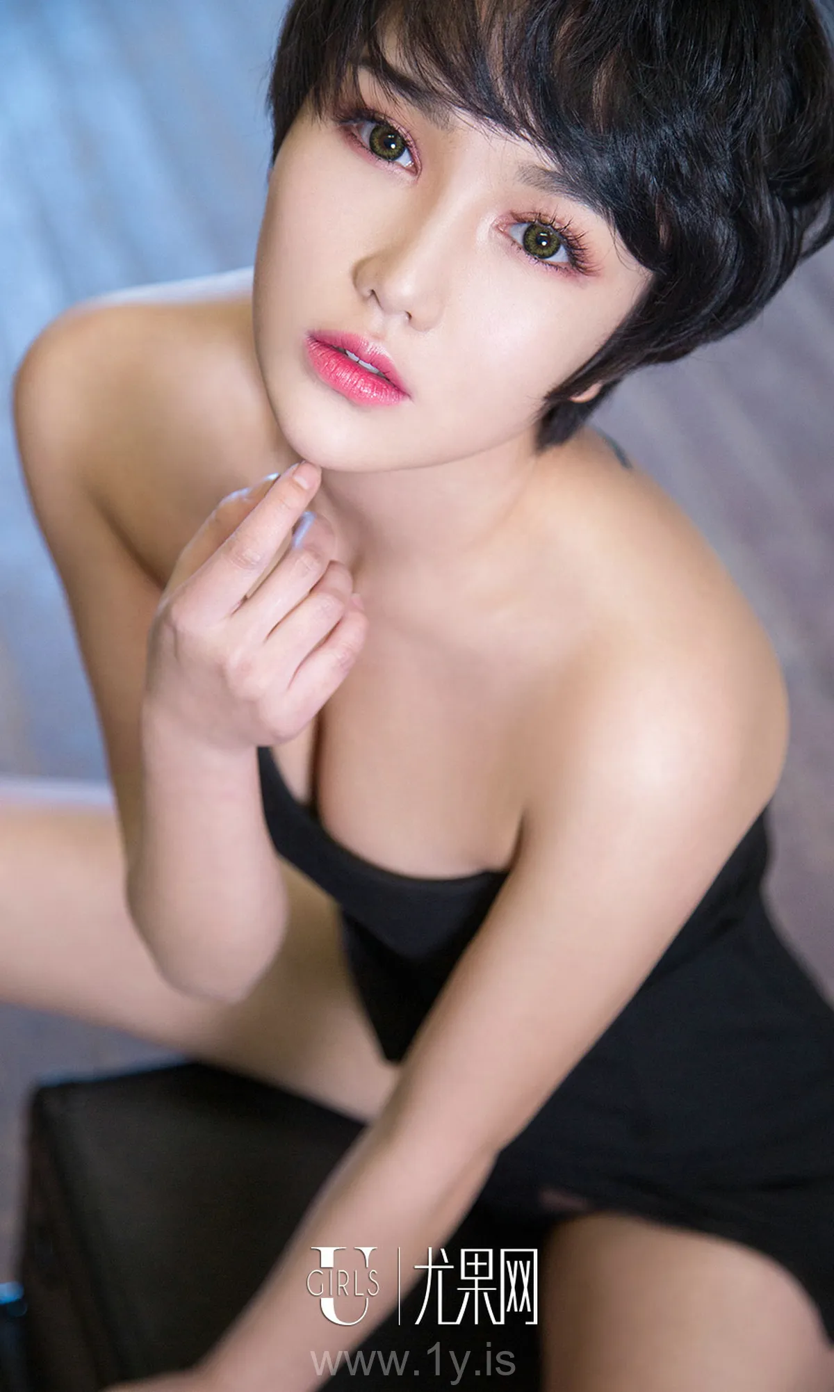 UGIRLS NO.693 Decent Chinese Beauty 小悦悦