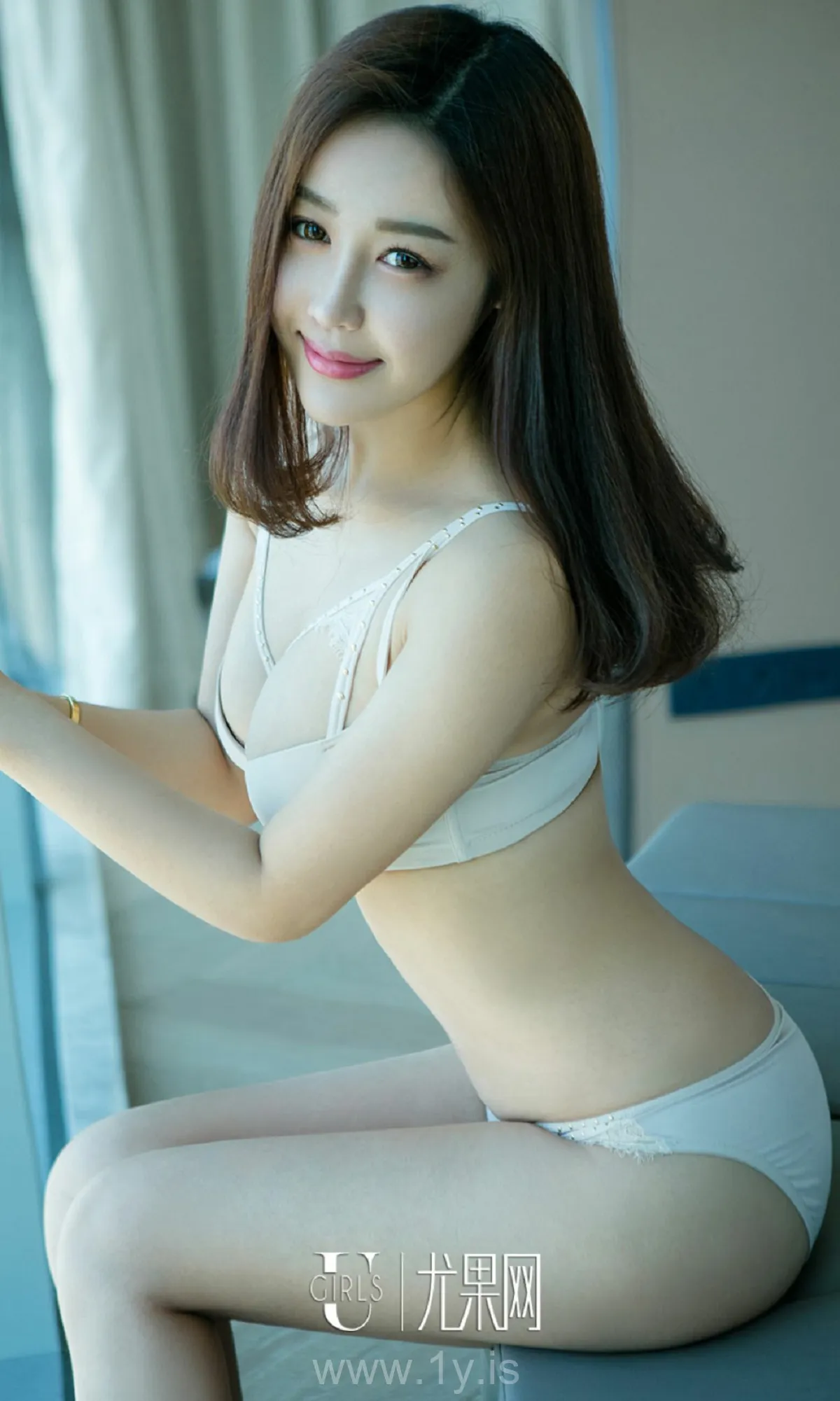 UGIRLS NO.712 Good-looking & Classy Chinese Girl 汤伊浅